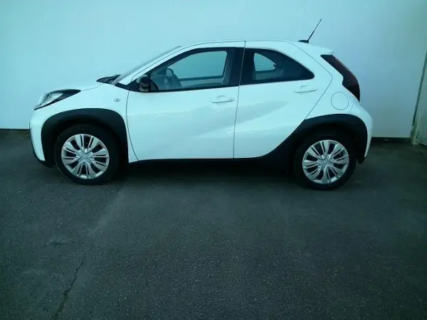 AYGO X